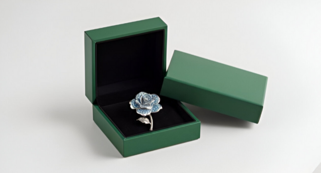 Custom Brooch packaging